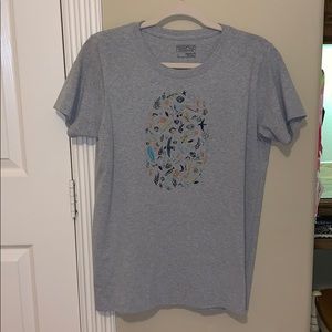 Patagonia graphic t-shirt size L